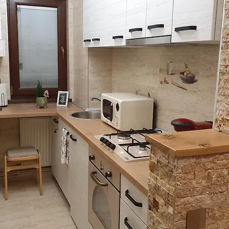 Artment! A New And Stylish For - Free Parking Apartment